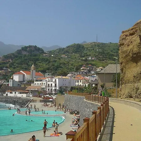Penha D' Aguia Porto Da Cruz