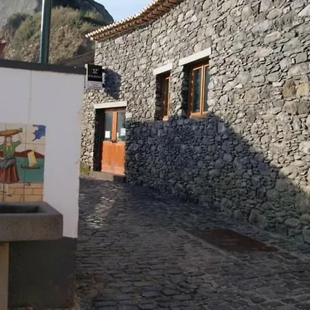 Holiday home Penha D' Aguia *